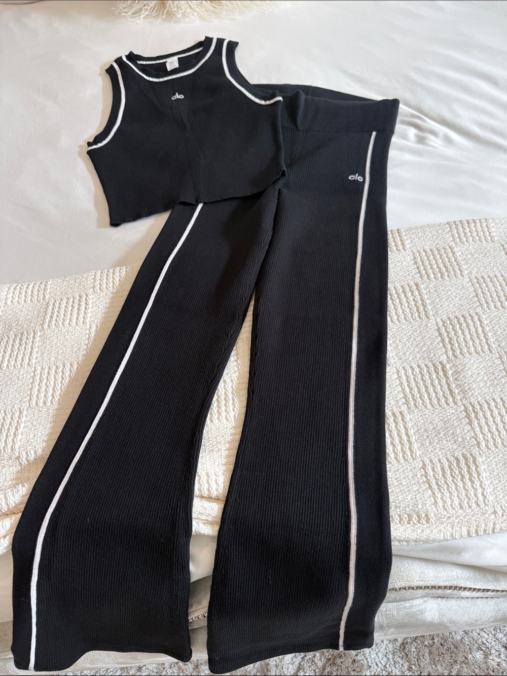 ALO Yoga Black Ribbed Flare Leggings with White Side Stripe